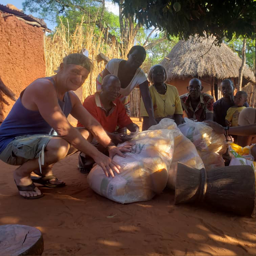 Maissaat-Projekt Sambia - Übergabe der Maissaat